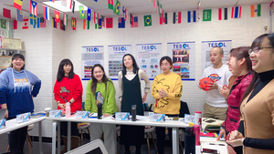 TESOL证书是全球公认的ESL（教授英语为第二语言）教师职业资格证书，其技术水准代表了英语教学技能的国际标准