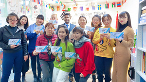 TESOL证书拥有者在各球英语教育领域受到广泛欢迎，能够直接进入国际职业市场，就业前景非常广阔