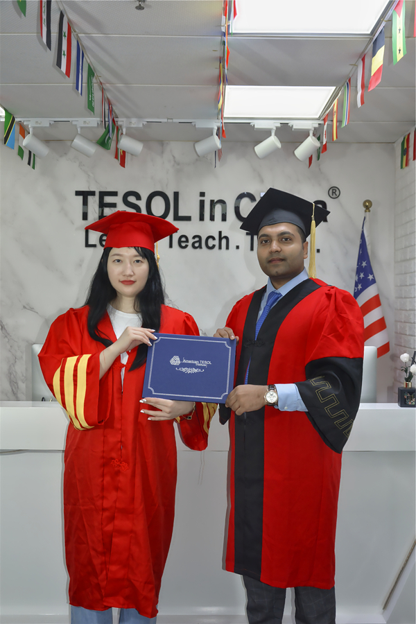 毕业证书合影 (16).JPG