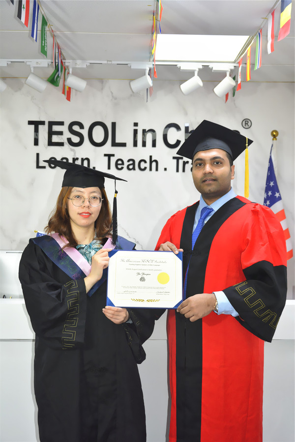 毕业证书合影 (27).JPG